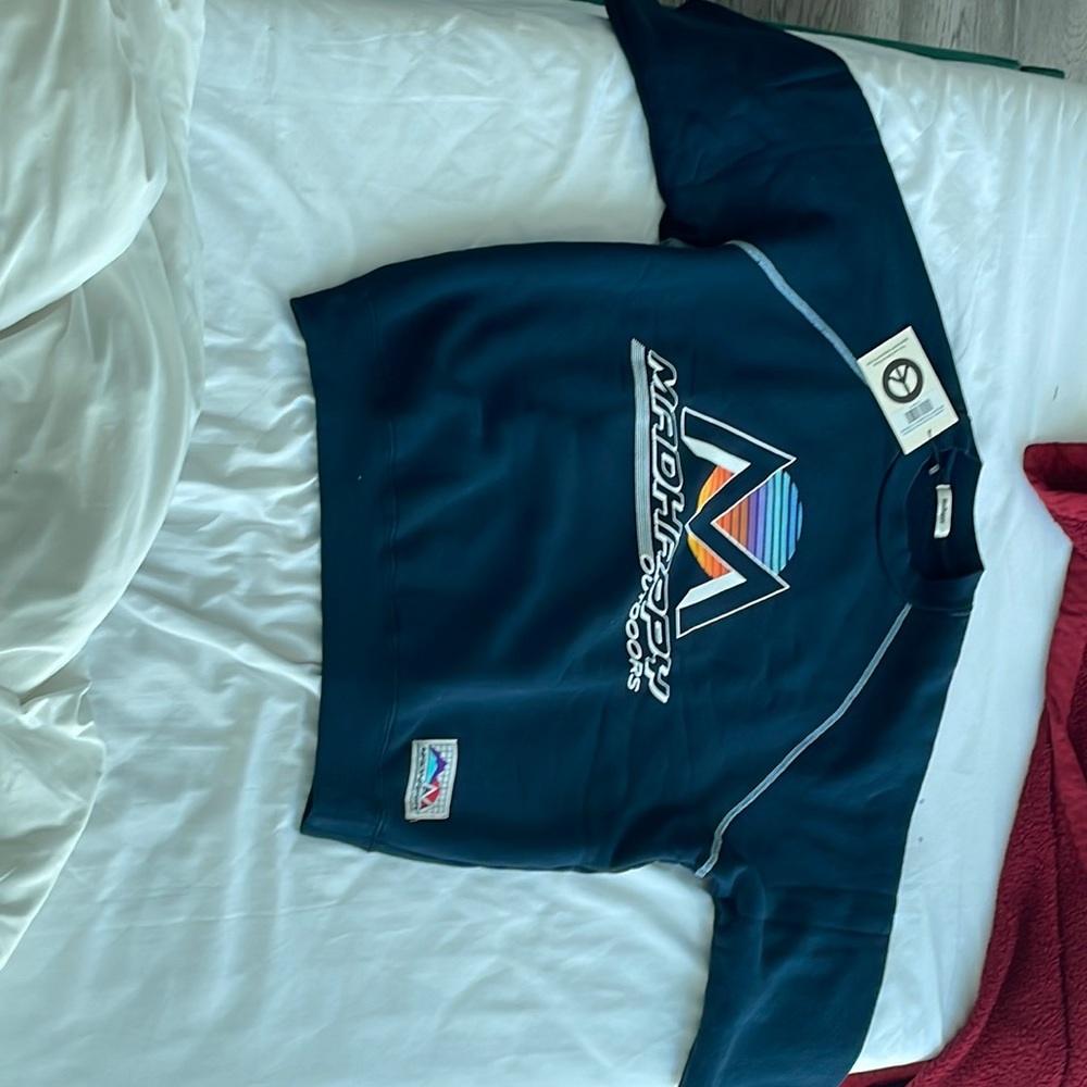 Madhappy outdoors raglan crewneck